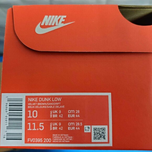 Nike Dunk Low (Red Panda) - Picture 4 of 4